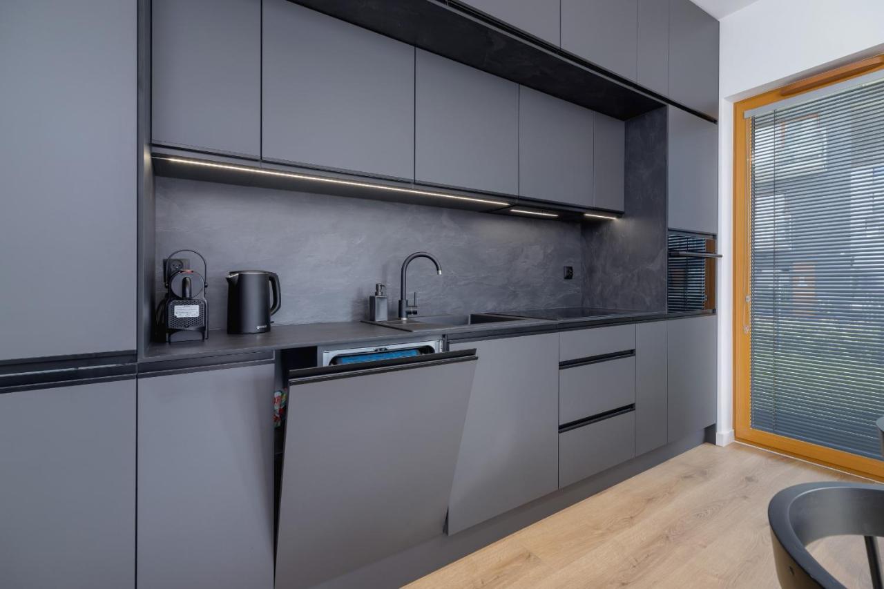 Luxurious Apartment Rakowicka Krakow By Renters Prestige Exterior foto
